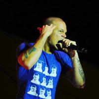 Calle 13 - Calle 13 perform at the American Airlines Arena | Picture 104256